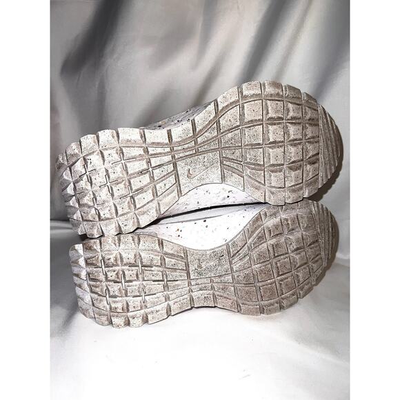 NIKE RENEW RUN 2 WOMENS 6.5 WHITE GRAY LEATHER FABRIC SNEAKERS SPECKLED SOLE - Picture 7 of 10